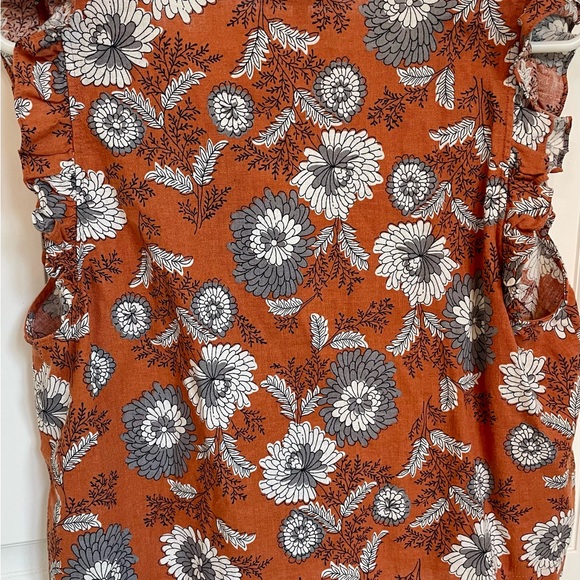 Madewell Ruffle Button-Front Tank in Gathered
Blooms Linen-Blend - Picture 6 of 7